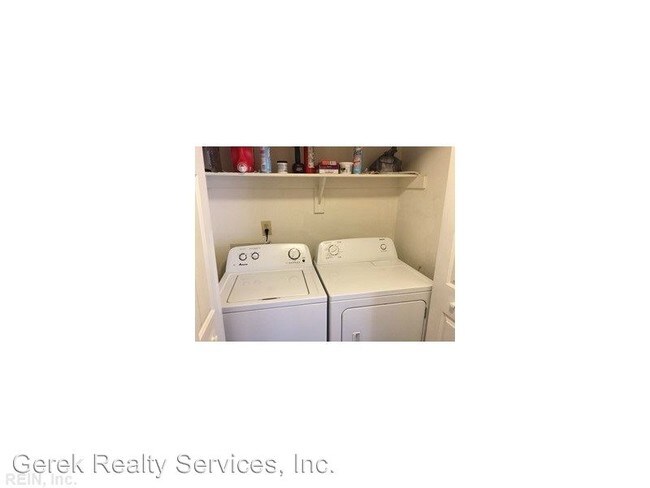 Building Photo - 809 Zircon Ct