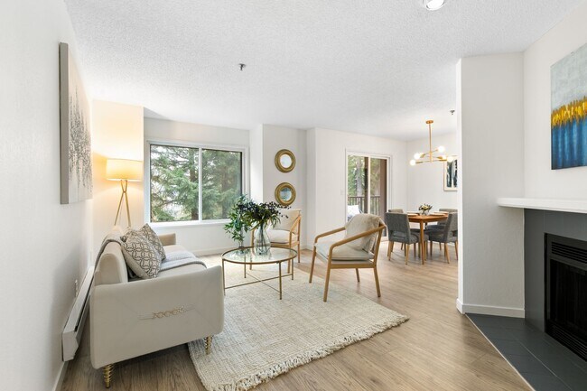 Foto del edificio - Newly updated, quiet condo with garage! W/...