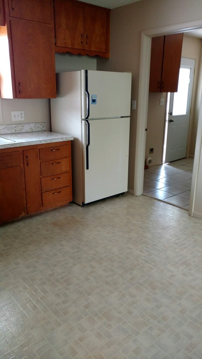 Building Photo - 314 W Philip Ave