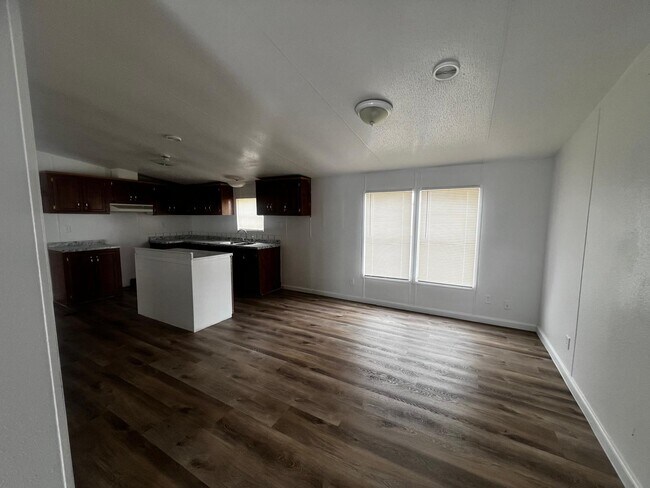 Foto del edificio - 78 D St