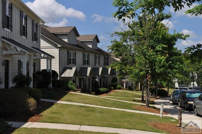 Building Photo - 259 Oconee River Cir