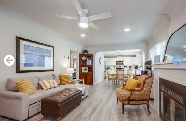 Building Photo - 824 Island Ct