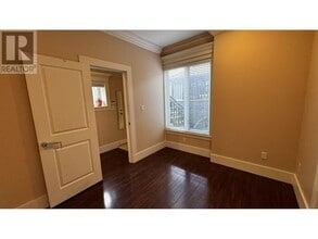 Building Photo - 48xx Osler St