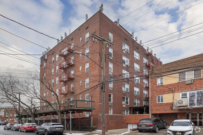 Building Photo - Braddock Ave