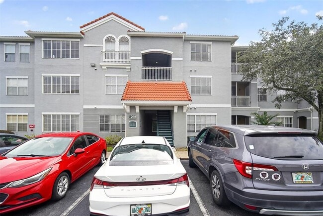 Building Photo - 18001 Richmond Pl Dr