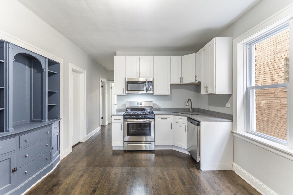 Foto principal - 4730 S Komensky Ave