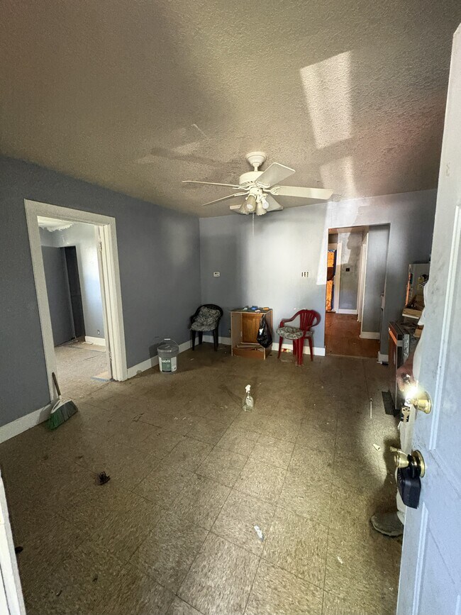 Foto del edificio - 2525 E Garfield Ave