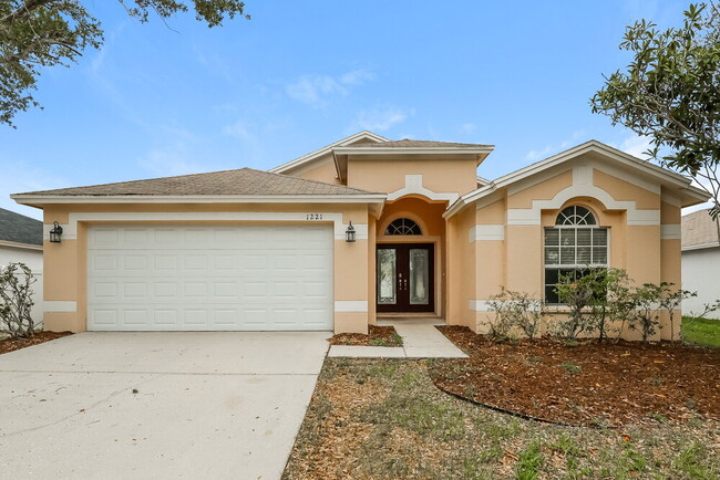 Building Photo - 1221 Barclay Wood Dr