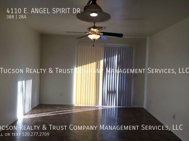 Building Photo - 3 Bedroom 2 bath Single Family Home