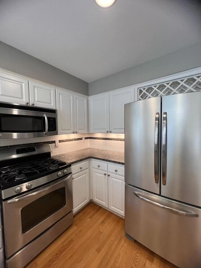 Foto del edificio - 10217 NW Alder Grove Ln