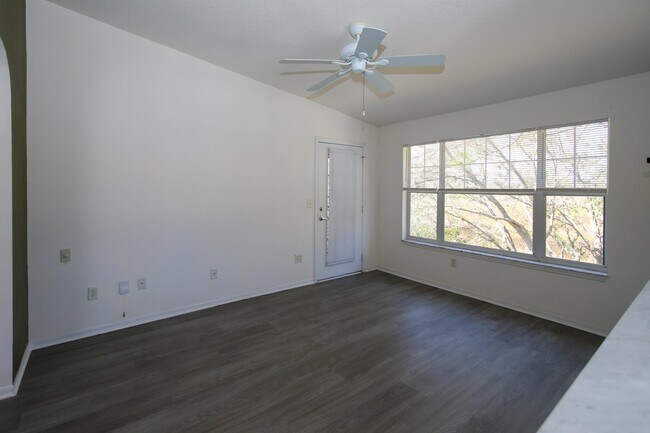 Foto del edificio - 25215 Harbour Vista Cir