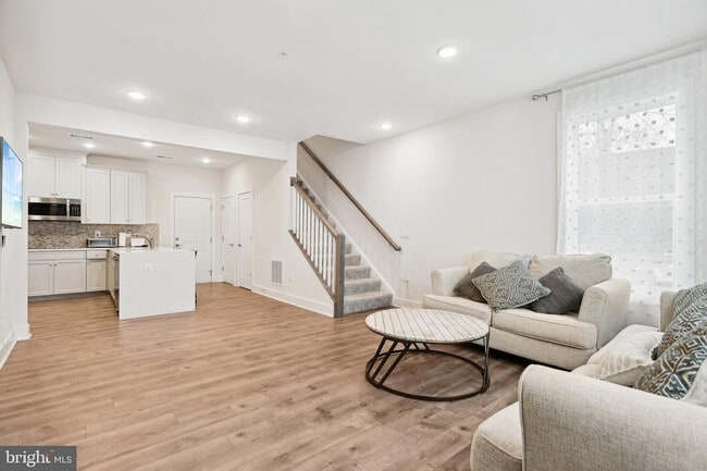 Photo - 55 Silverway Dr Townhome