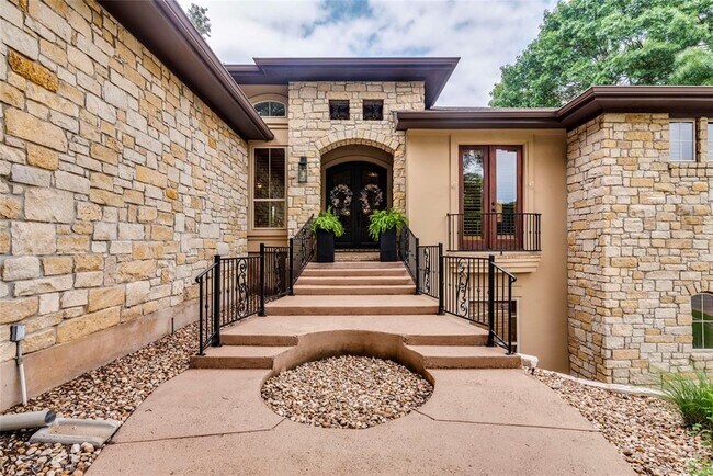 Building Photo - 509 Duck Lake Dr