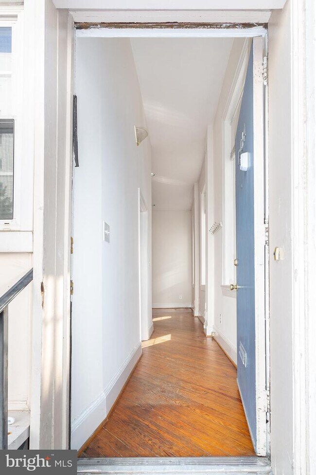 Foto del edificio - 1213 12th St NW
