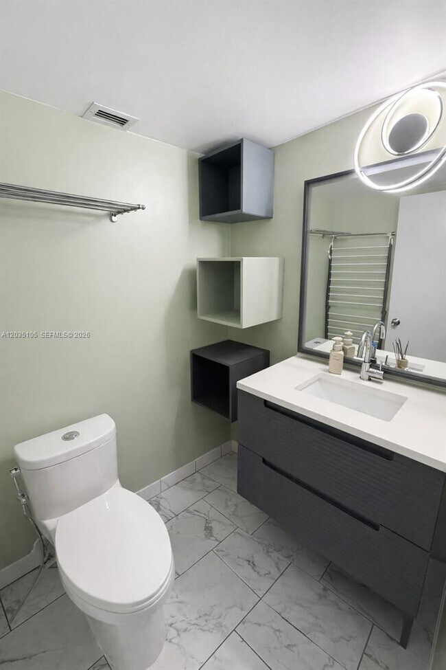 Foto del edificio - 3800 S Ocean Dr
