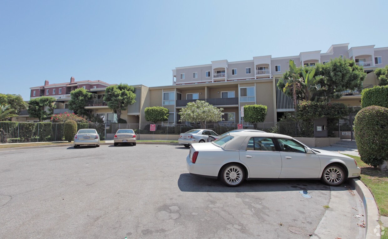 Foto del edificio - Parkview Manor