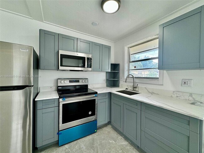 Building Photo - 3101 NW 134th St