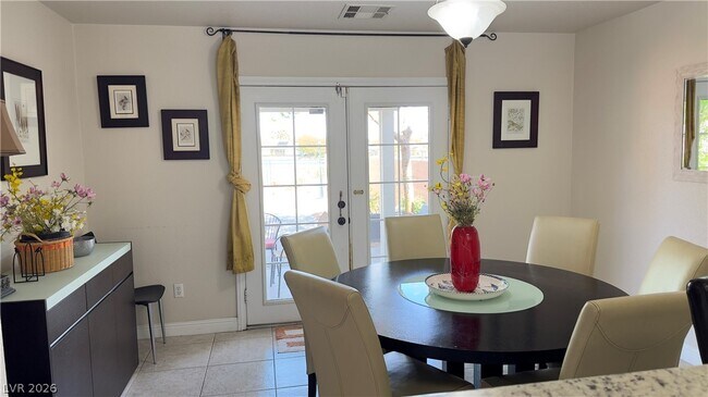 Foto del edificio - 10218 Birch Bluff Ln