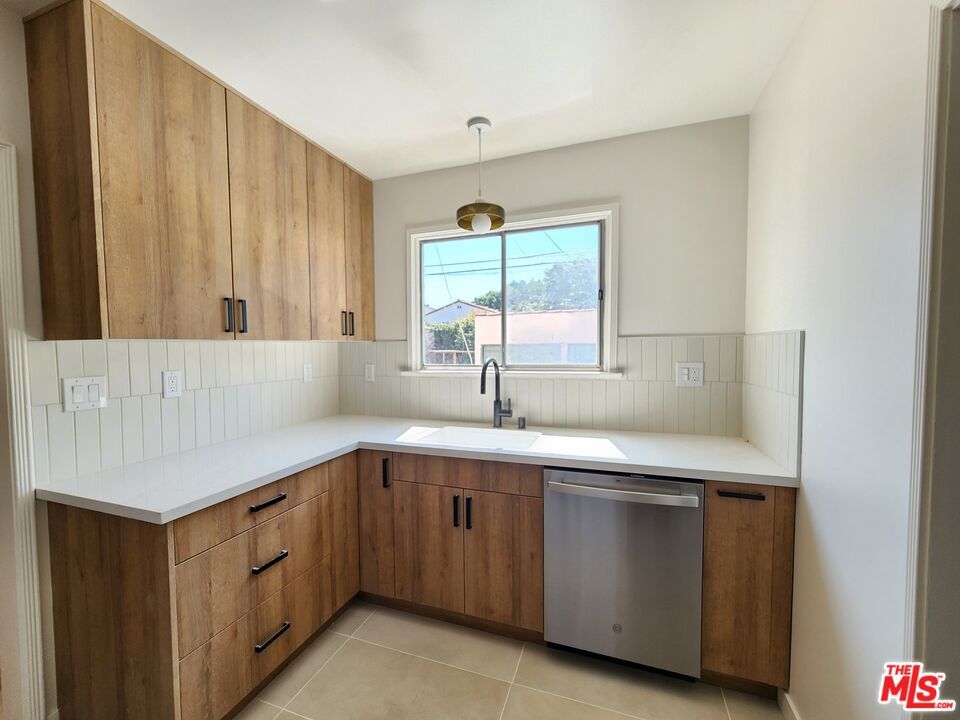 Foto principal - 339 N Gardner St