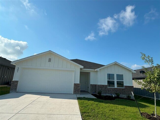 Building Photo - 501 Double Vision Rd