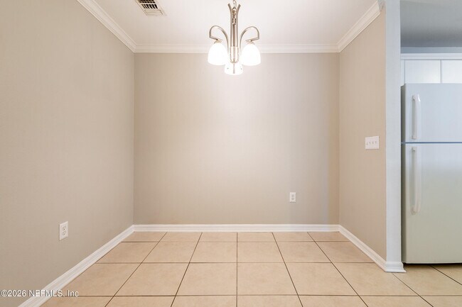 Foto del edificio - 3591 Kernan Blvd S