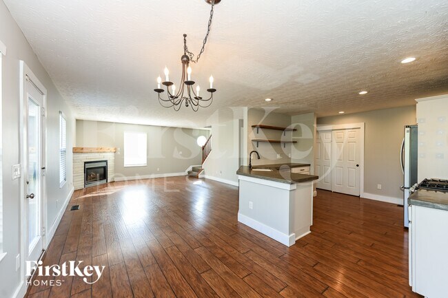 Foto del edificio - 671 McCormick Ln