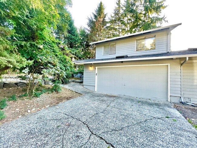 Building Photo - Stunning 3-Bedroom Home in Education Hill ...