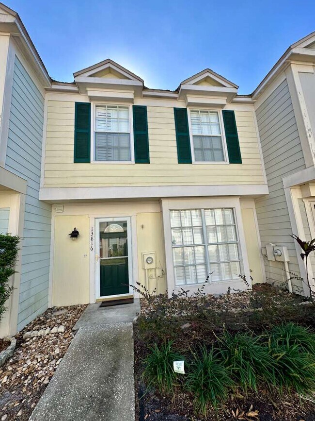 Foto del edificio - 13816 Stone Mill Way