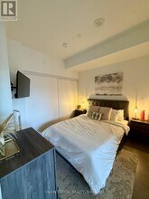 Building Photo - 270 Dufferin St