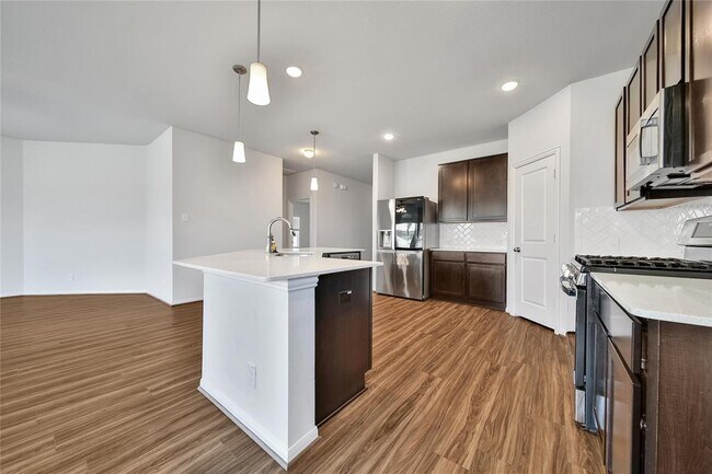 Building Photo - 20975 New Proper Dr