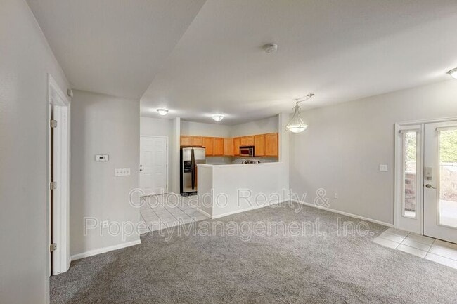 Building Photo - 18801 E Water Dr