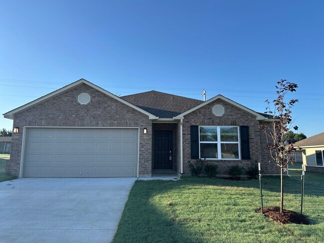 Foto del edificio - Now Pre-Leasing! Charming 4-Bedroom, 2-Bath Home in Broken Arrow
