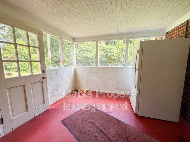 Building Photo - 106 Donald Ross Dr
