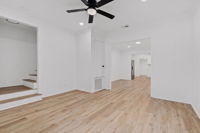 Foto del edificio - 1032 E Tucker St