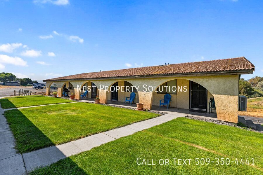 Primary Photo - 101 Wildflower St NE