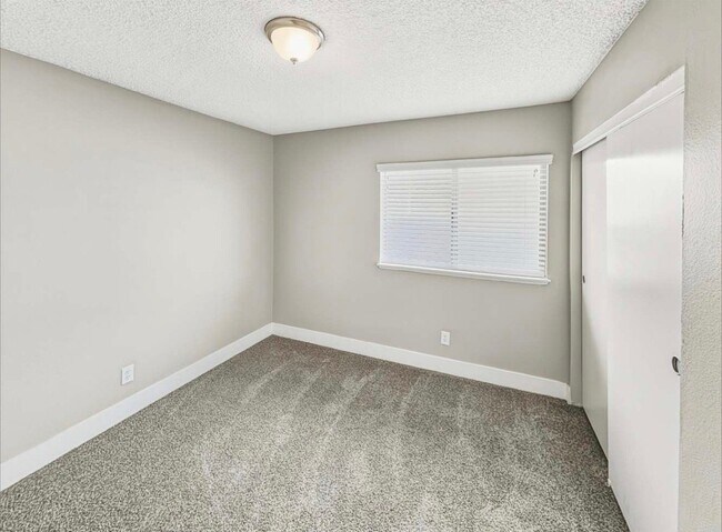 Foto del edificio - 6358 Greyhawk Ave