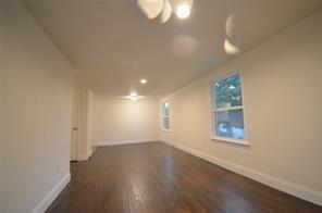 Foto del edificio - 1026 W Florence St