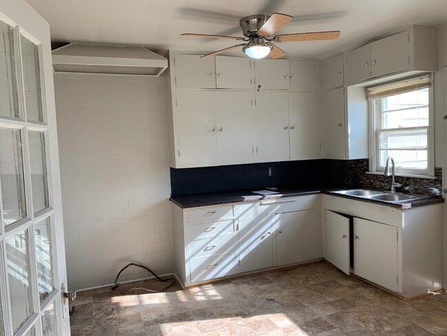 Building Photo - 1507 26th St