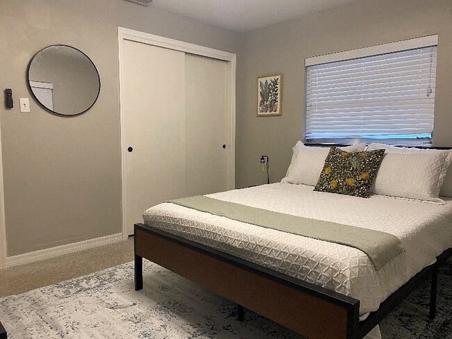 Building Photo - 1205 E 24th Ave