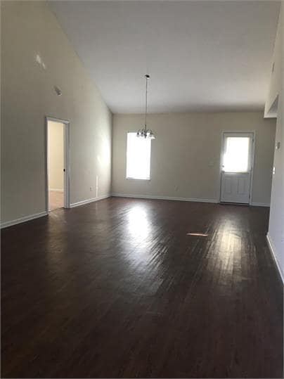 Foto del edificio - 2228 Thornhill Rd