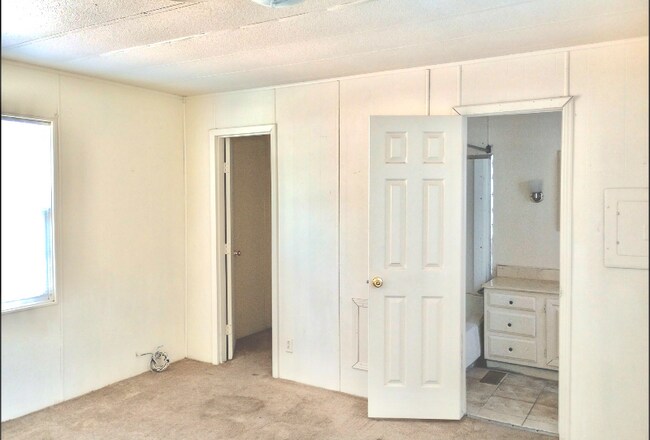 Foto del edificio - 6345 N Dona Ana Rd