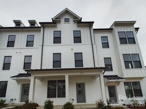 Building Photo - 4211 Alexander Vw Dr