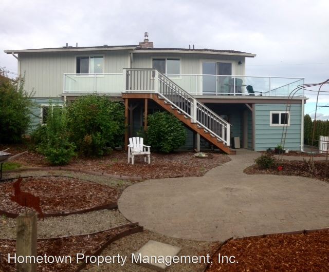 Foto del edificio - 5432 Crestview Loop NE