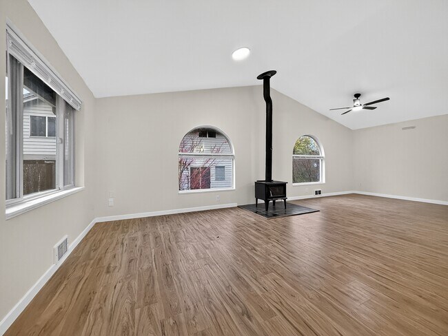 Foto del edificio - 5502 NE 10th St