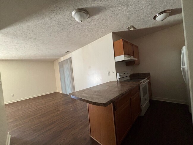 Foto del edificio - 6408 Starbrook Dr