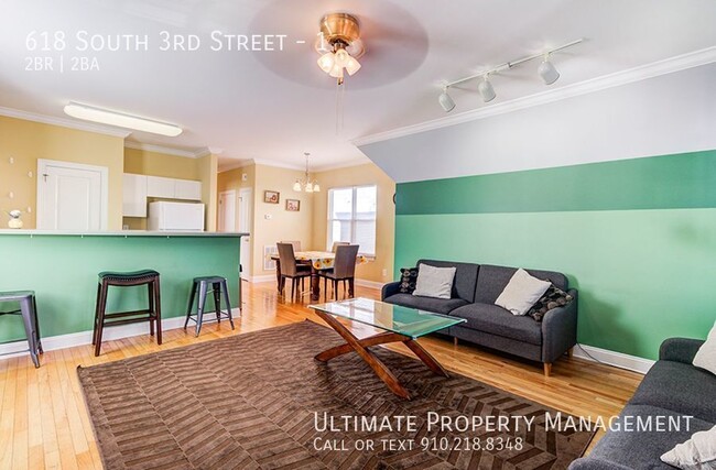Building Photo - 2BR/2BA First Floor Apartment in Historic ...