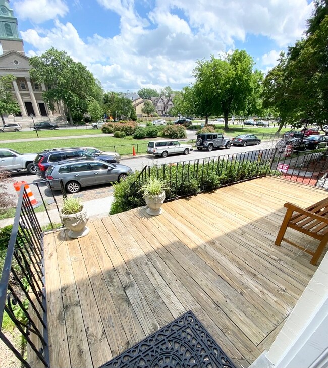 Building Photo - 715 Stockley Gardens