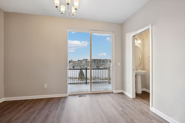 Foto del edificio - 13647 Marsh View Blvd