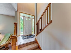 Building Photo - 11939 Emery Village Dr N