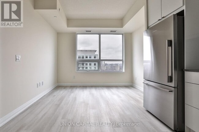 Photo du bâtiment - 3260 Sheppard Ave E